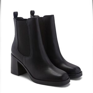 Madden Girl Chelsea Boot